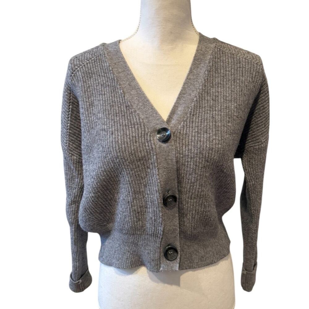 Cyrus Cropped Ribbed Knit Cardigan Sweater Gray M